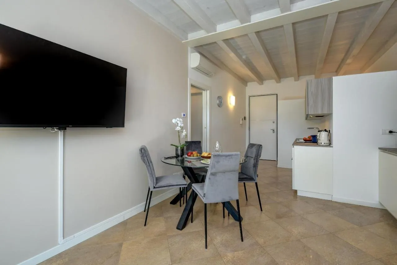 Caesar Sirmione Luxury Apartments