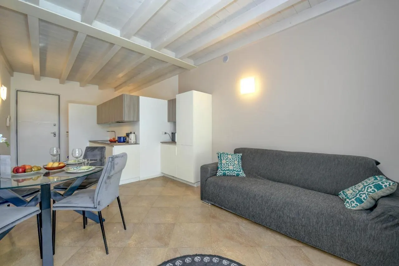 Caesar Sirmione Luxury Apartments Italia