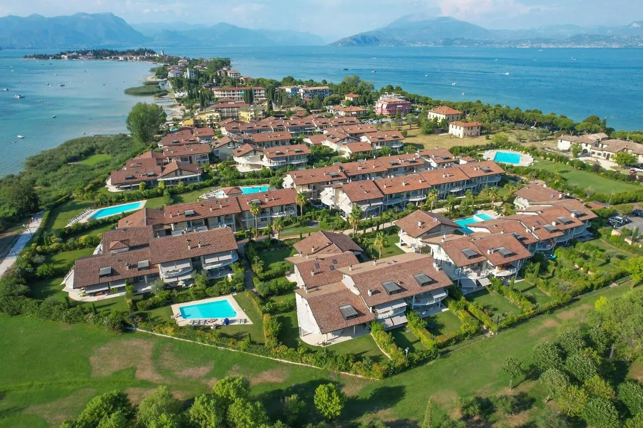 Caesar Sirmione Luxury Apartments Italia
