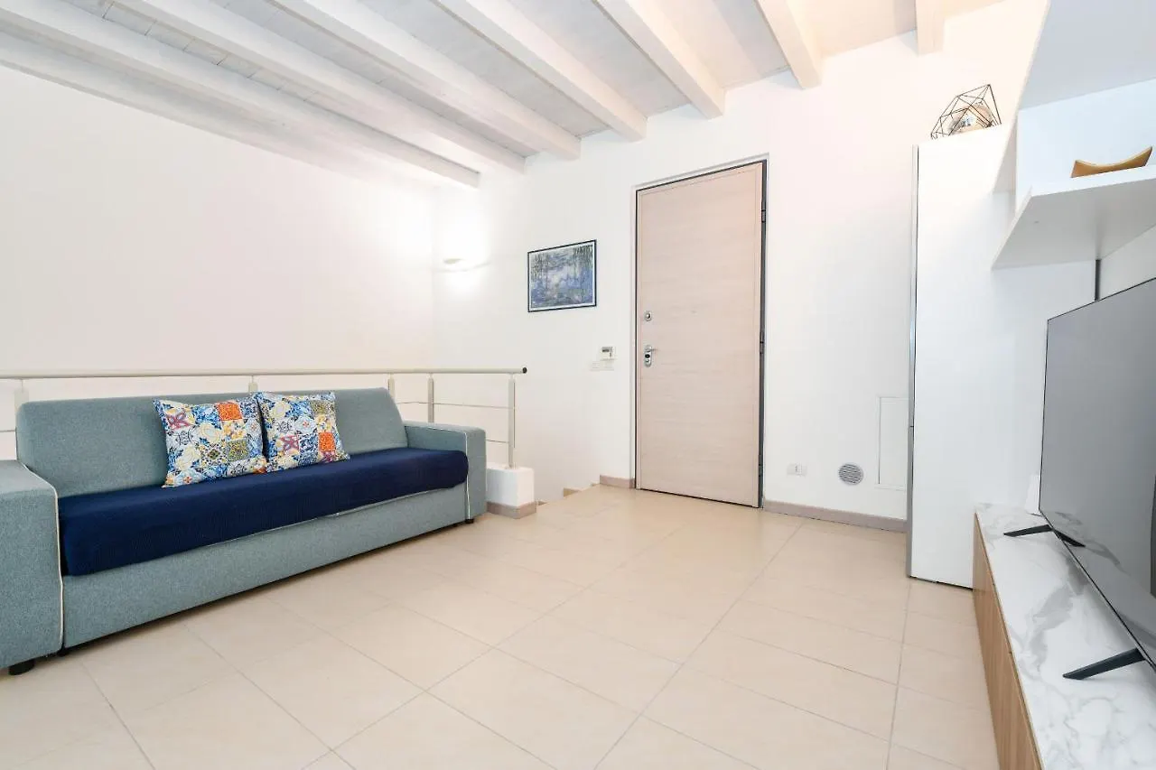 Caesar Sirmione Luxury Apartments 0*,