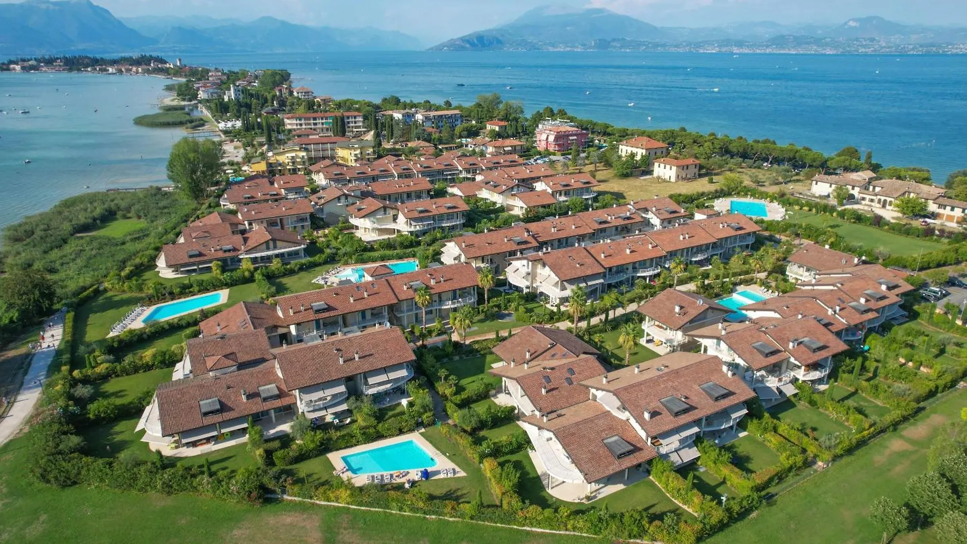 Caesar Sirmione Luxury Apartments