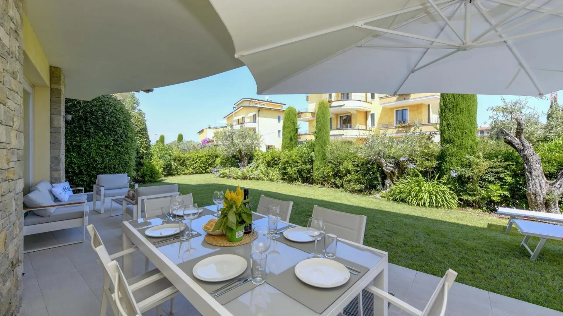 Caesar Sirmione Luxury Apartments